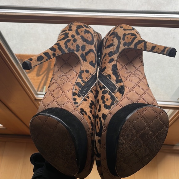 High Heel Cheetah Booties - Picture 4 of 6